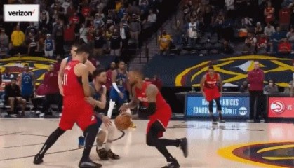 星空体育中国-【人物】35年之后，上帝选择披上波特兰0号球衣